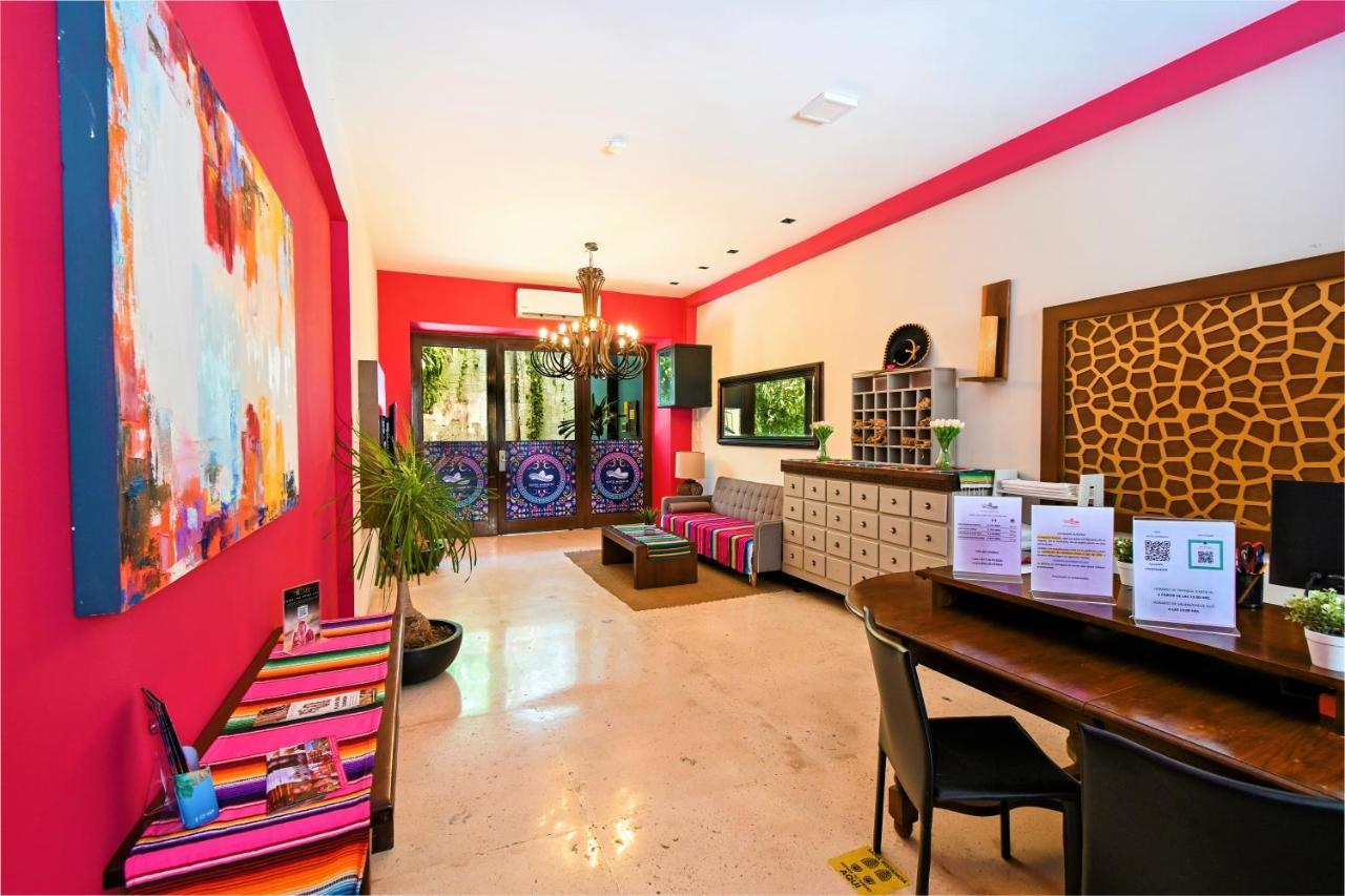 Hotel Mariachi By Kavia 5Th Av Плая дел Кармен Екстериор снимка